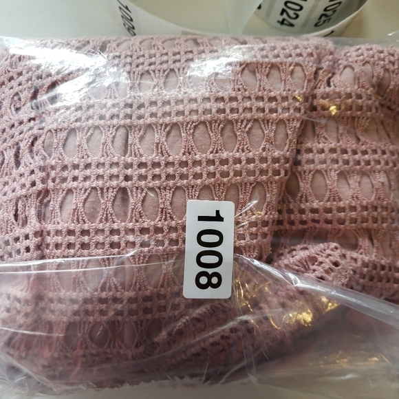 EUC Light Dusty Pink Crocheted Poncho Top w/Butterfly Sleeve Size L - Picture 3 of 6